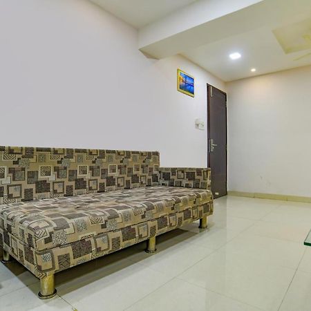 فندق أوه واي أوه 8882 بيشوري ريزيدنسي إندور المظهر الخارجي الصورة